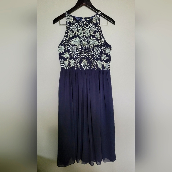 Monsoon Dresses & Skirts - Monsoon Navy Midi Dress with White Floral Embroidery